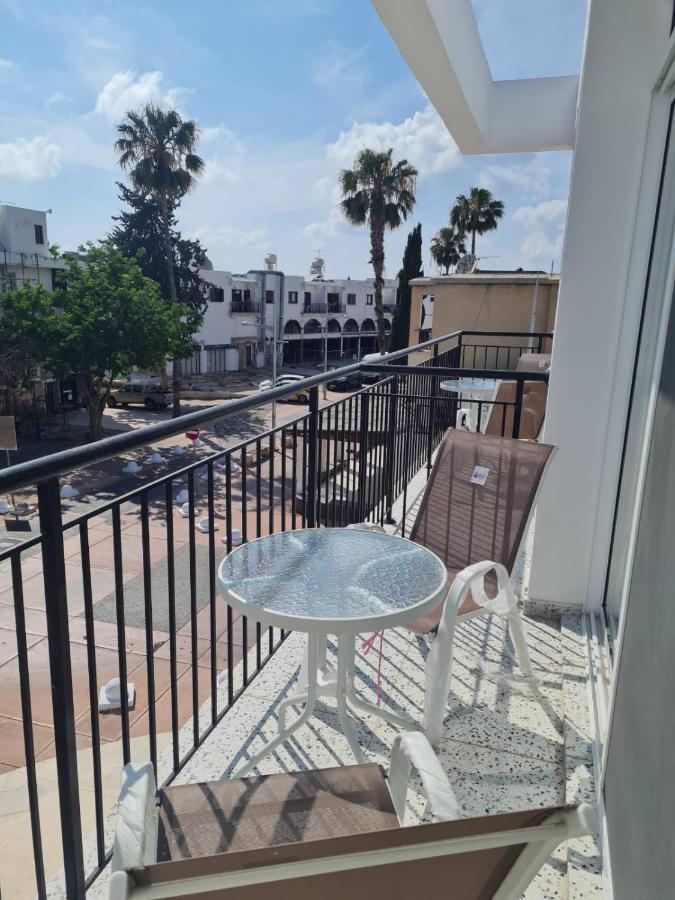 Almyria Apartments - By Imh Travel & Tours 파포스 외부 사진
