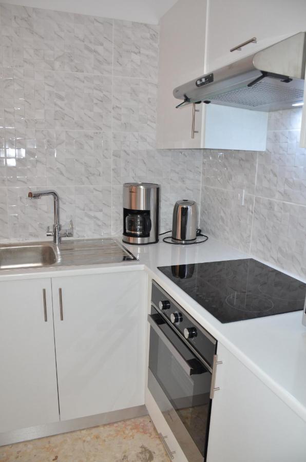 Almyria Apartments - By Imh Travel & Tours 파포스 외부 사진