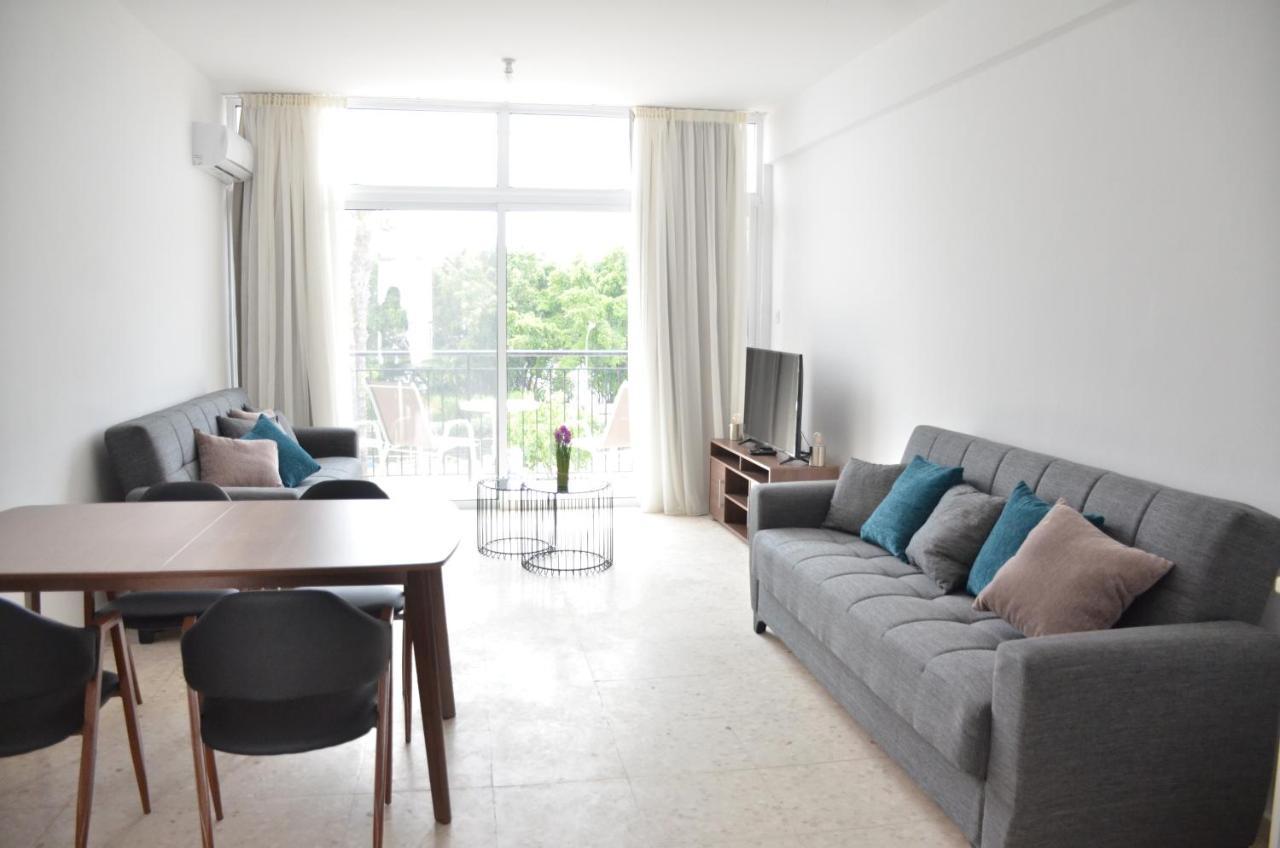Almyria Apartments - By Imh Travel & Tours 파포스 외부 사진