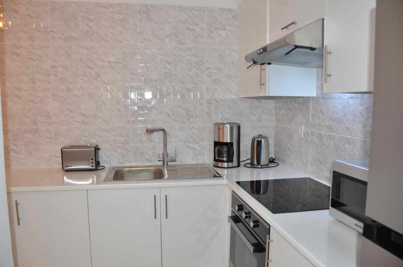 Almyria Apartments - By Imh Travel & Tours 파포스 외부 사진